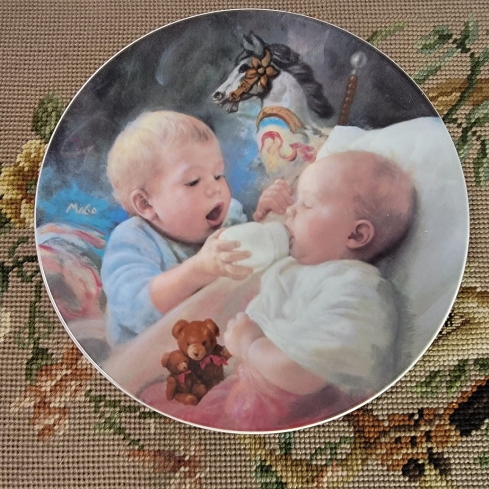 Vintage ARTAFFECTS Collector's Plate